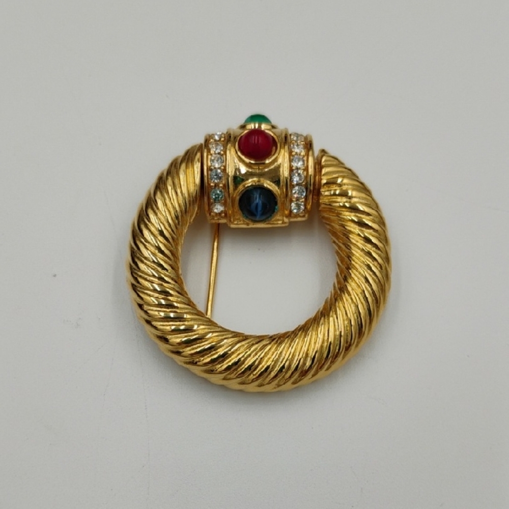 Moghul GIVENCHY Signed Gripoix Style Glass Cabochon Vintage Brooch Pin